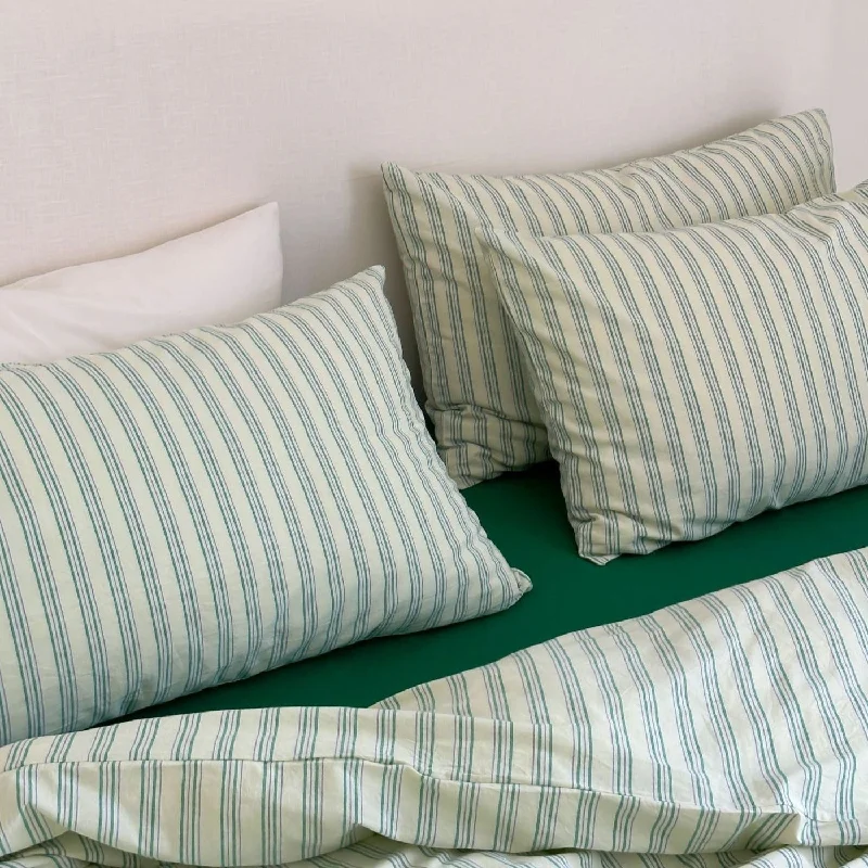 Refreshing Stripe Pillowcases / Forest Green